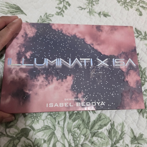 Makeup Palettes Variety Bundle - Picture 9 of 10